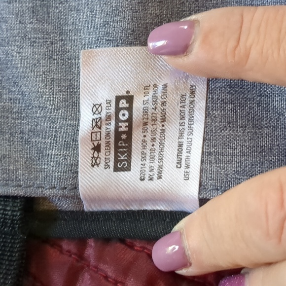 SKIP HOP* portable change pad for babies. Lots of pouches and space for all - Picture 8 of 12